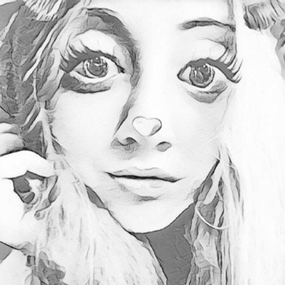 Meet your Posher, Holly